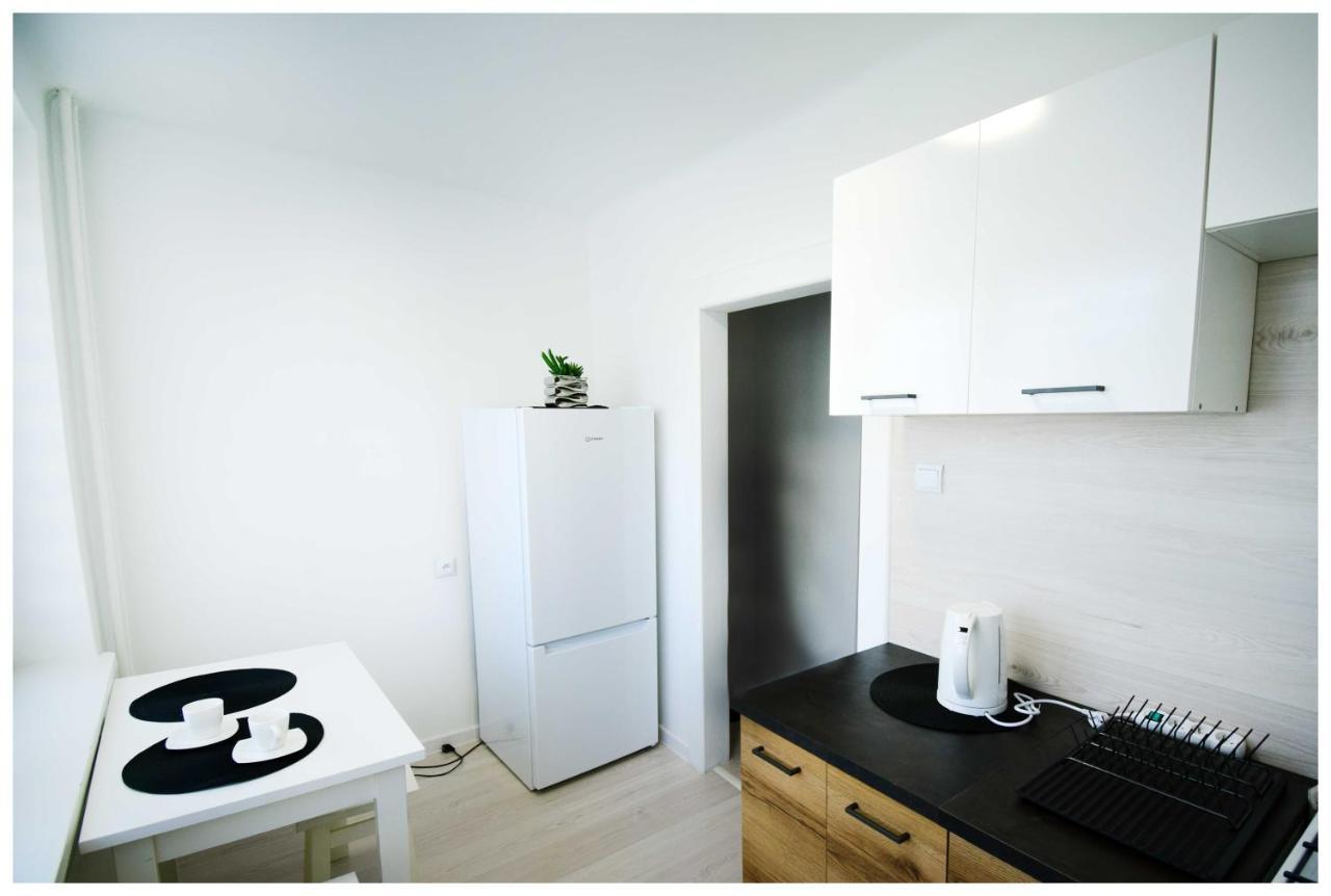 Color24 Centrum Nisko Appartement Buitenkant foto